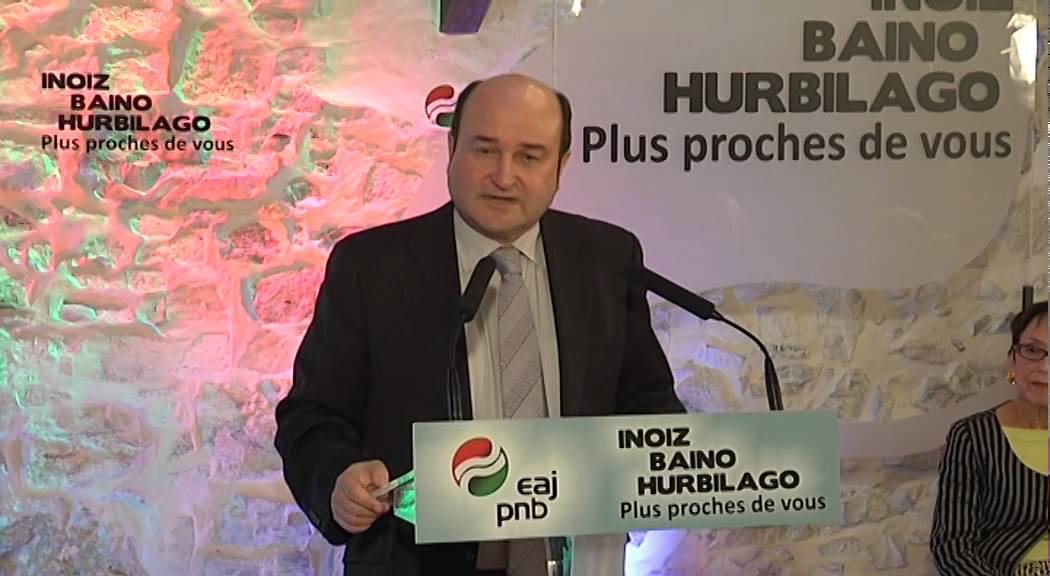 EAJ-PNB presenta en Baiona a sus candidatos para las eleciones municipales del Estado frances