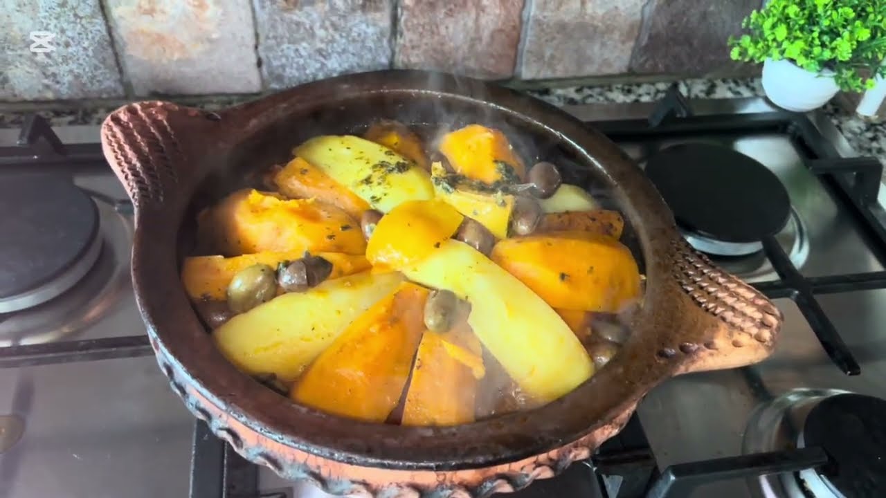 طريقة تحضير طاجين  مغربي باللحم والبطاطا والزيتون ناجح100% #tajine 
