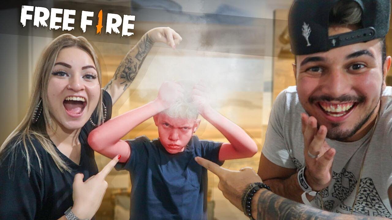 IRRITANDO MEU IRMÃOZINHO JOGANDO FREE FIRE *ele ficou muito bravo 😡 *