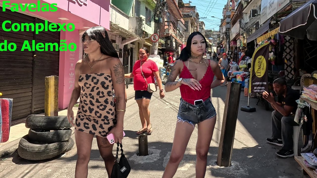 Life in Favela Nova Brasília - Complexo do Alemão | Rio de Janeiro -  Brazil 🇧🇷