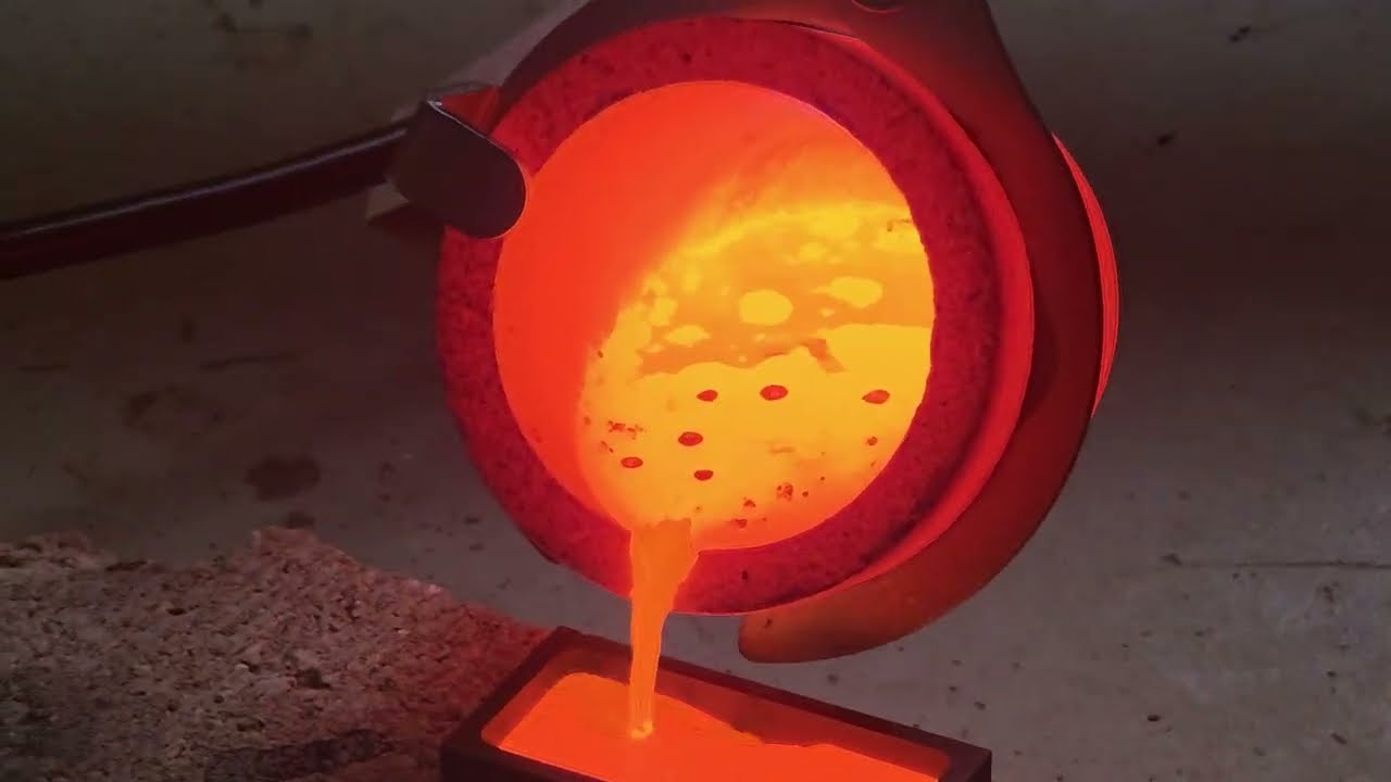 Pouring Molten Copper! (Because we can)