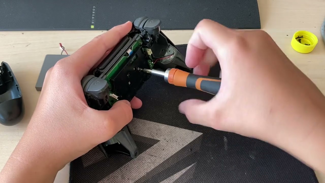 Jak otworzyć pada od PS4 | How to open DualShock 4