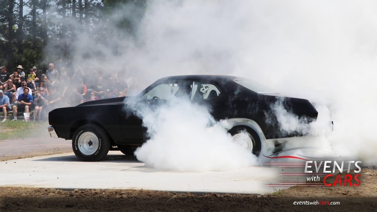 Mopars in the Park Burnout Contest Video 2019