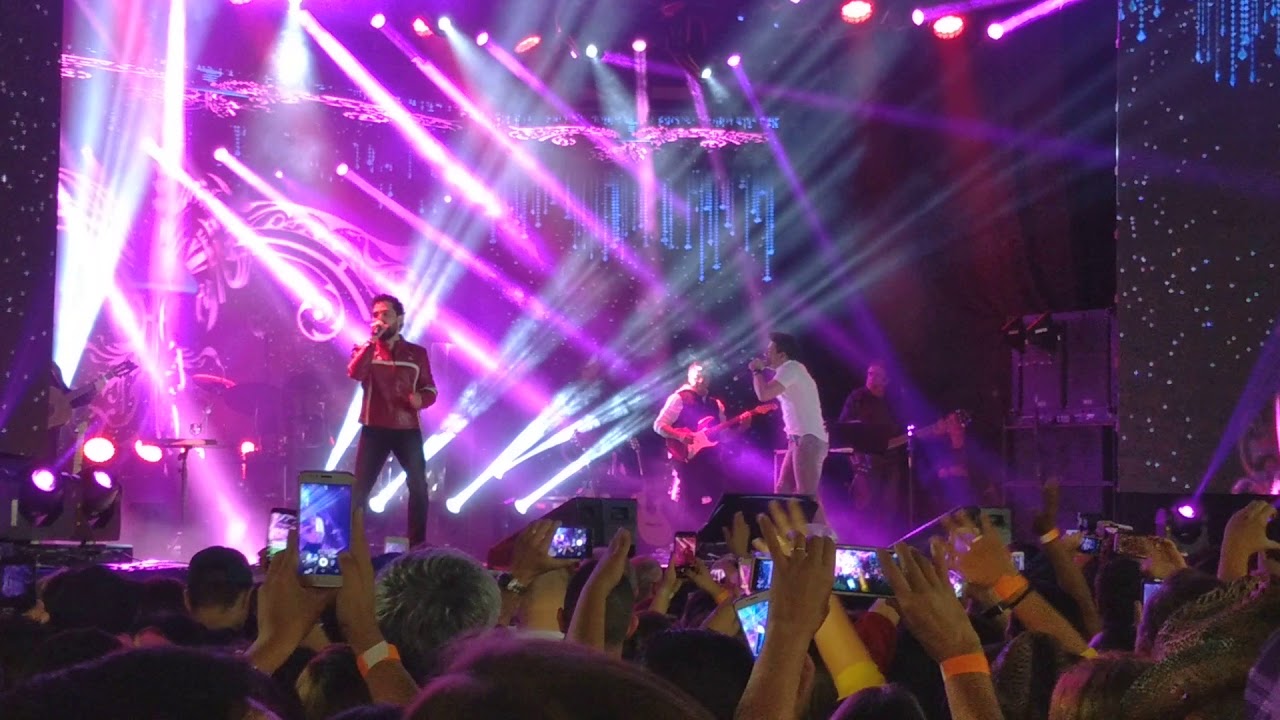 SHOW DO ZEZÉ DI CAMARGO E LUCIANO AO VIVO EM MAUÁ (PARTE 1)