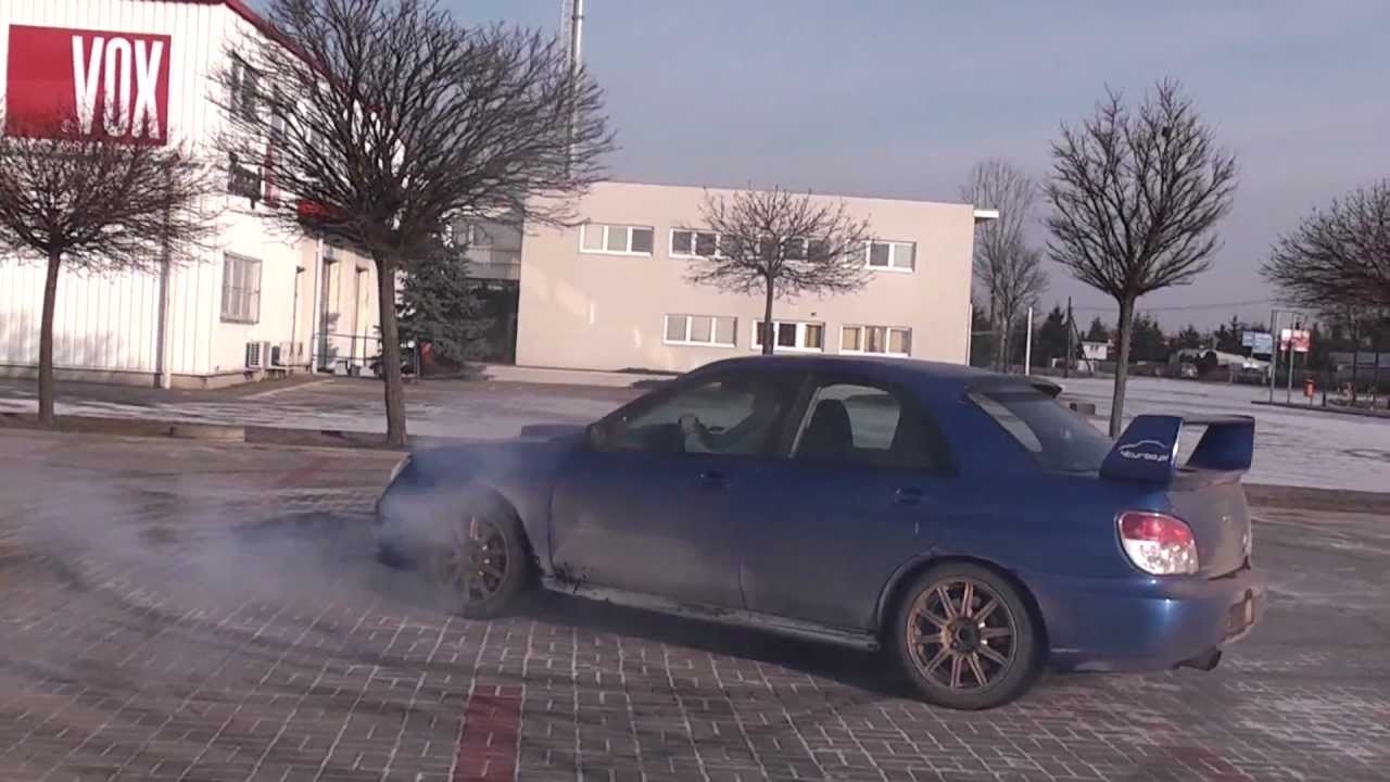 kręcenie bączka subaru impreza sti
