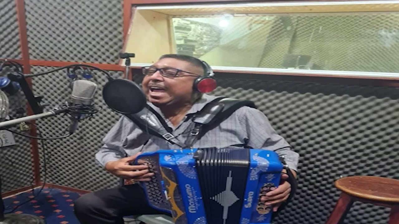 El Santo Del Bastón