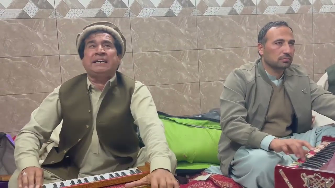 DA.     YARANO.   MIHPAL.    DA.   SHAHROOM.   USAD.    GHAZAL. DA.   SEEND.  DA.  SPEENO.   SHAGO. 