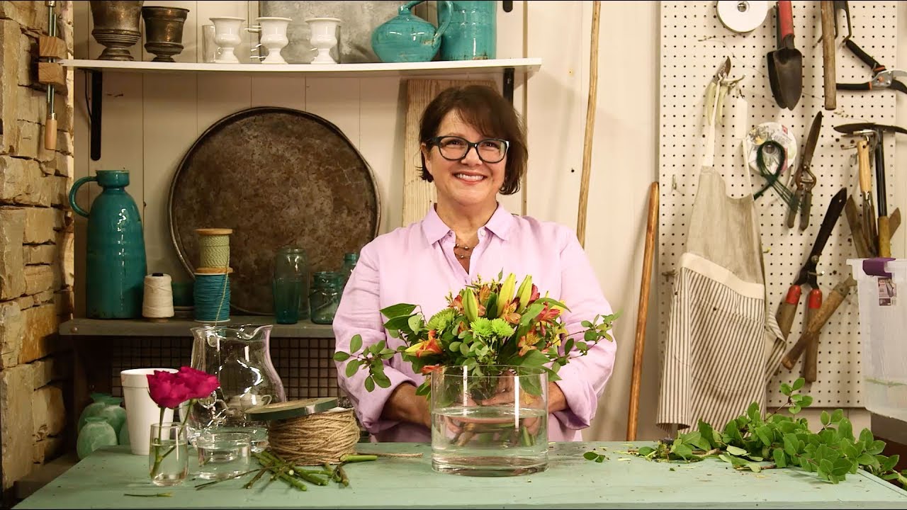 Grocery Store Flower Arrangement with Buffy Hargett | Southern Living