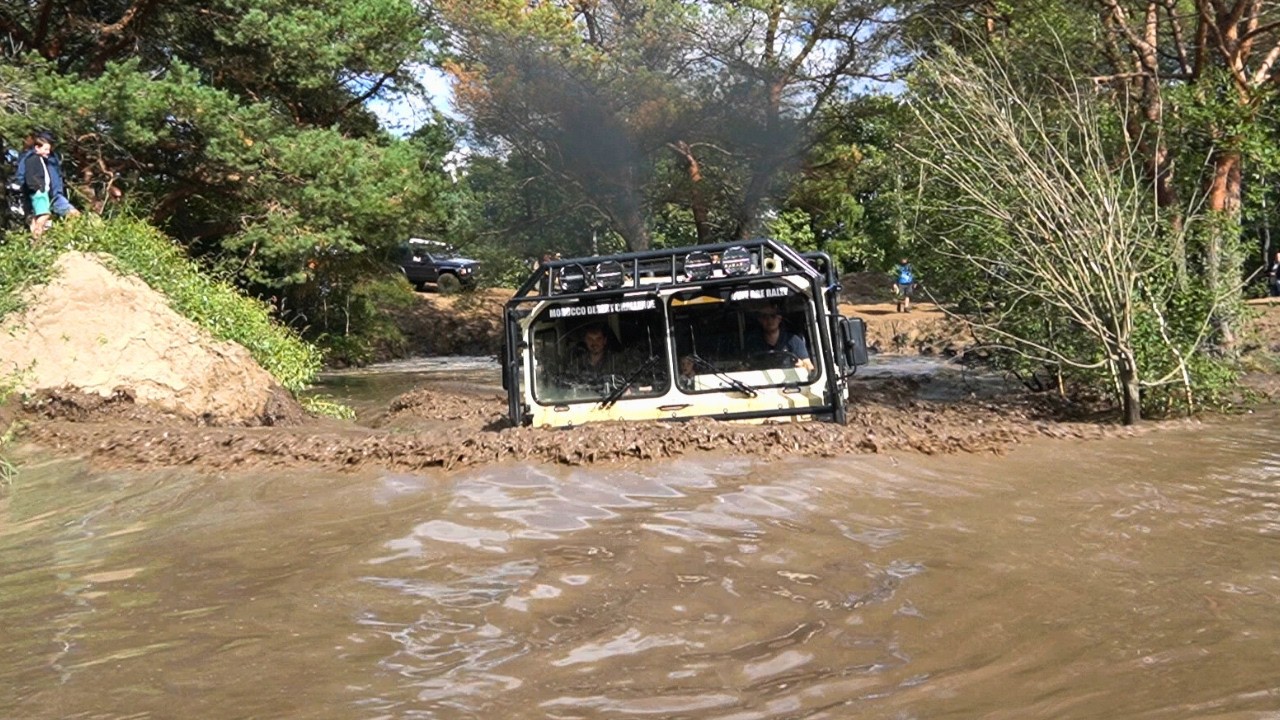 Extreme Off-Road Madness  at H.E.L.M 4x4 LOMMEL!