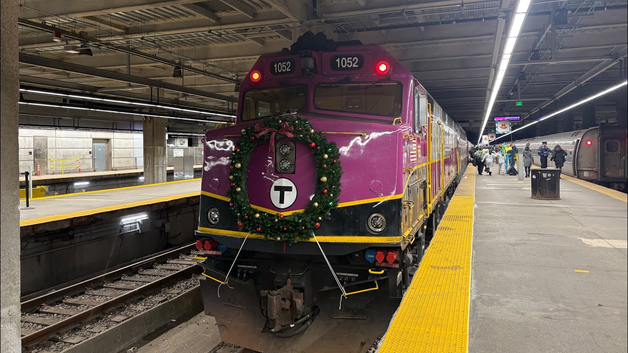 MBTA North Pole Express departing South Station (12/13/25)