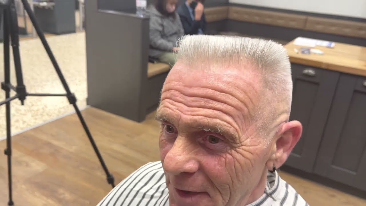 HOW I CUT A CLASSIC FLAT TOP. BARBER TUTORIAL. ZERO FADE FLAT TOP USING WAHL MAGIC CLIPS