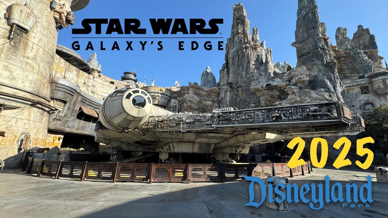 Star Wars: Galaxy's Edge Disneyland Walkthrough Tour 2025 - HD