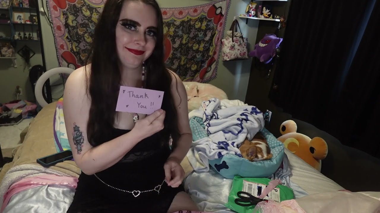 Skirt Unboxing and new outfit try on!