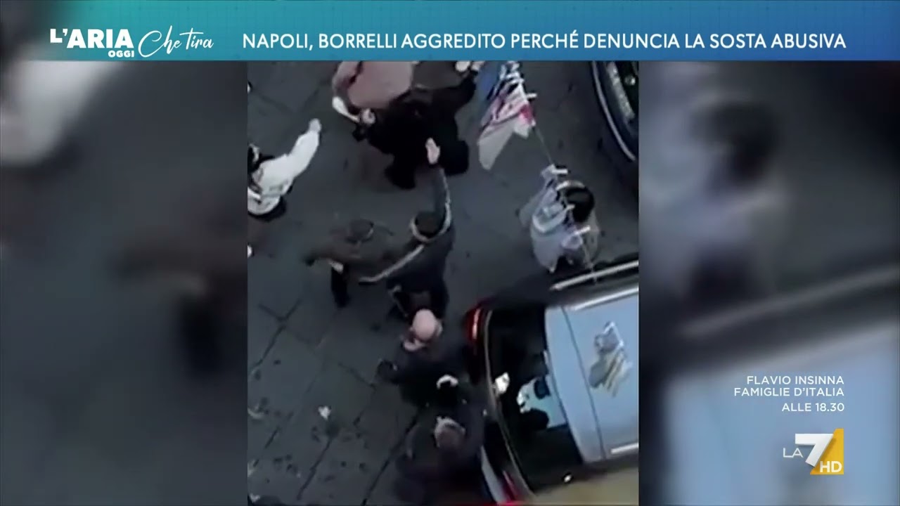 Napoli, Borrelli aggredito perché denuncia la sosta abusiva: 