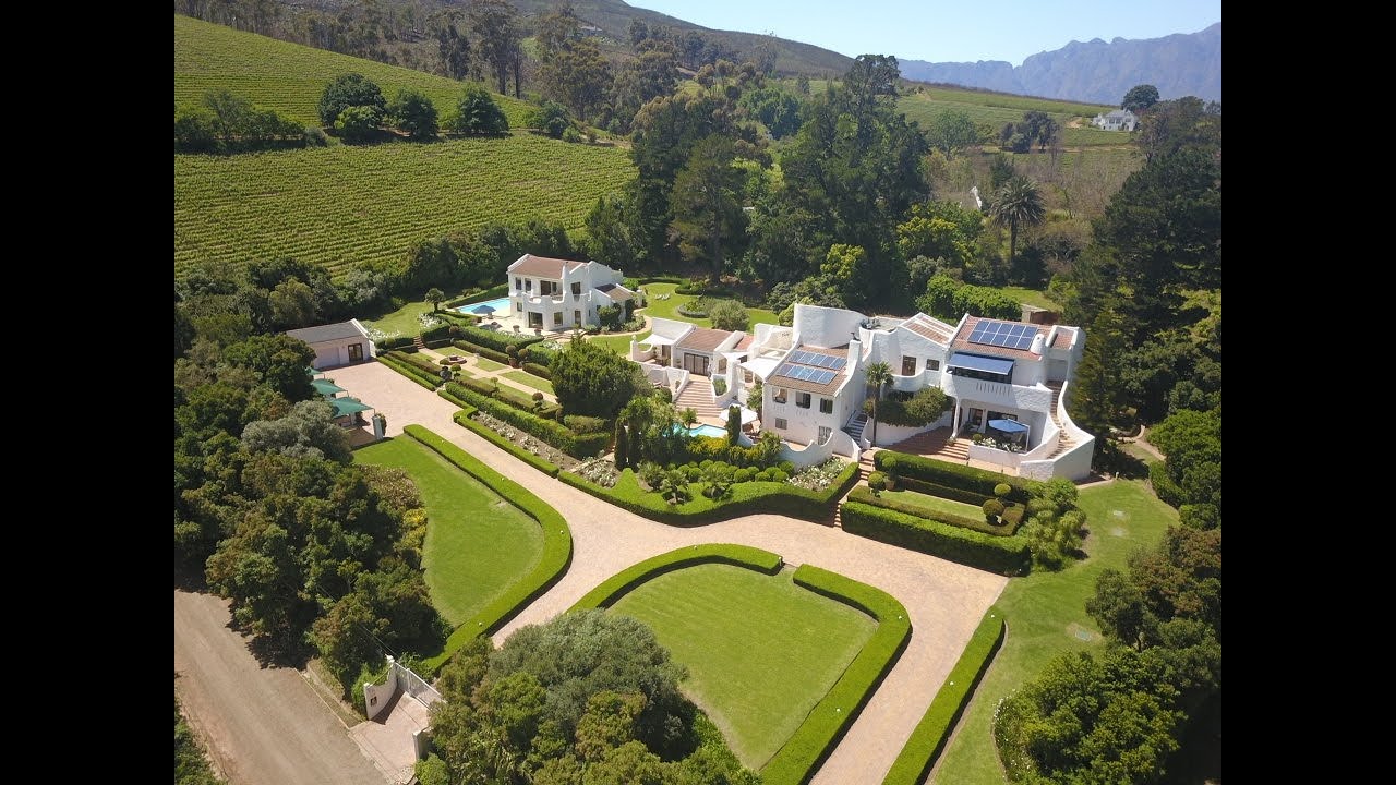 5 Star Self-Catering Guesthouse in Prime Area of Somerset West