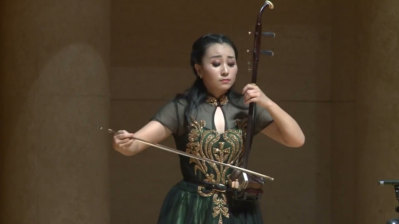 天山风情（二胡）- 张晔 / The Charm of the Tianshan Mountains (Erhu) - Zhang Ye