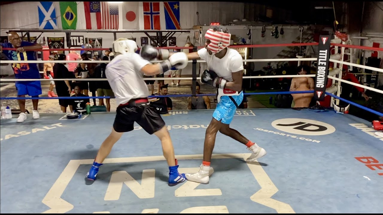 WAR SPARRING AT THE BOXING GYM!!!