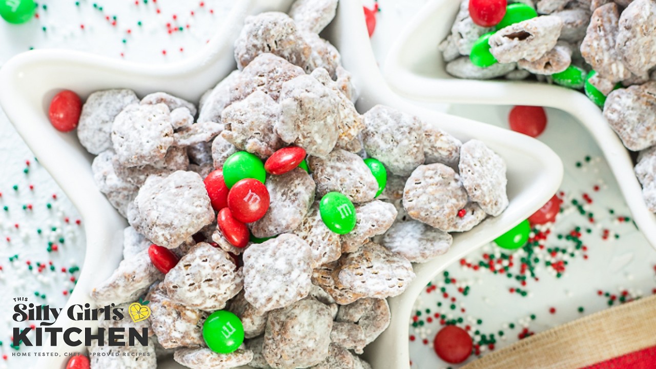 Reindeer Chow Muddy Buddies | This Silly Girl's Kitchen Ep. 5