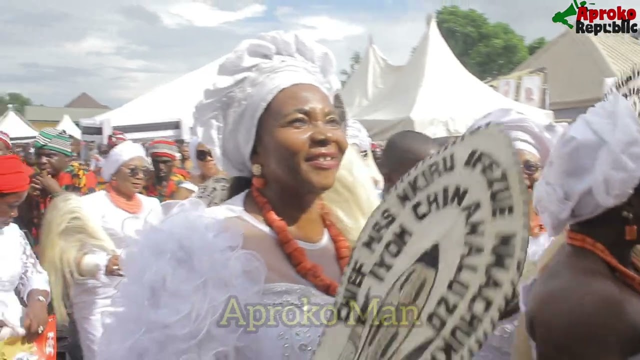 Otu Odu Society Nri - General, Agukwu, Akamkpisi na Diodo sections condolence visit to OBIELOM