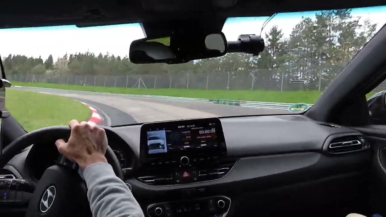 Hyundai i30N x2 vs M3 nürburgring touristenfahrten