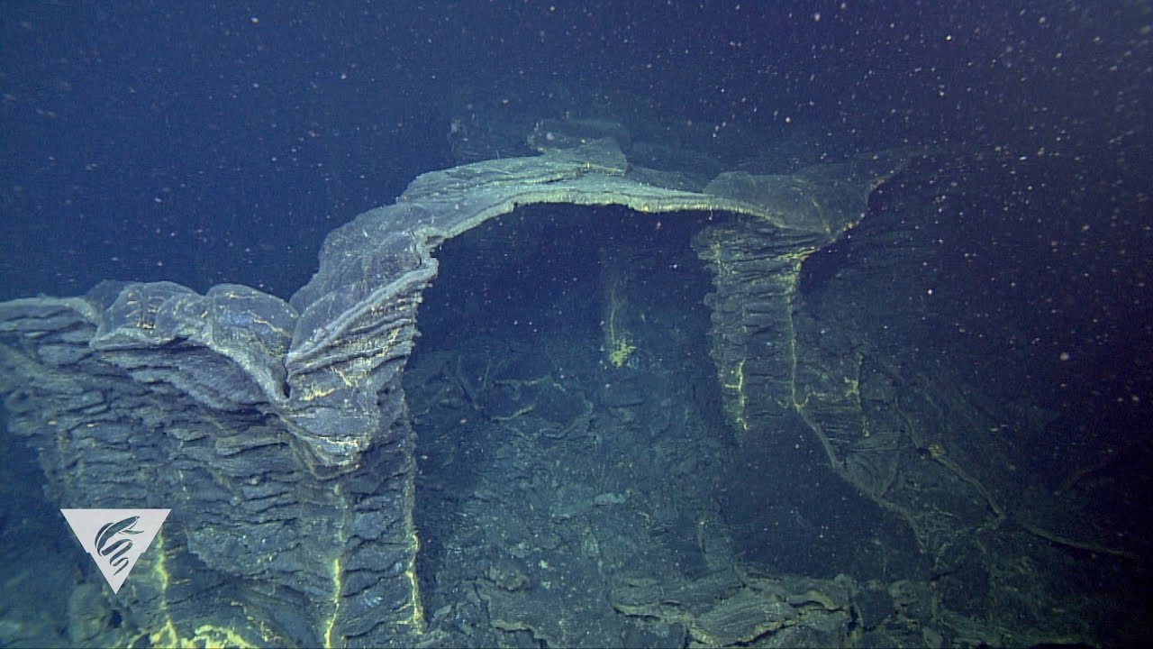 Underwater volcanic eruptions give birth to new seafloor