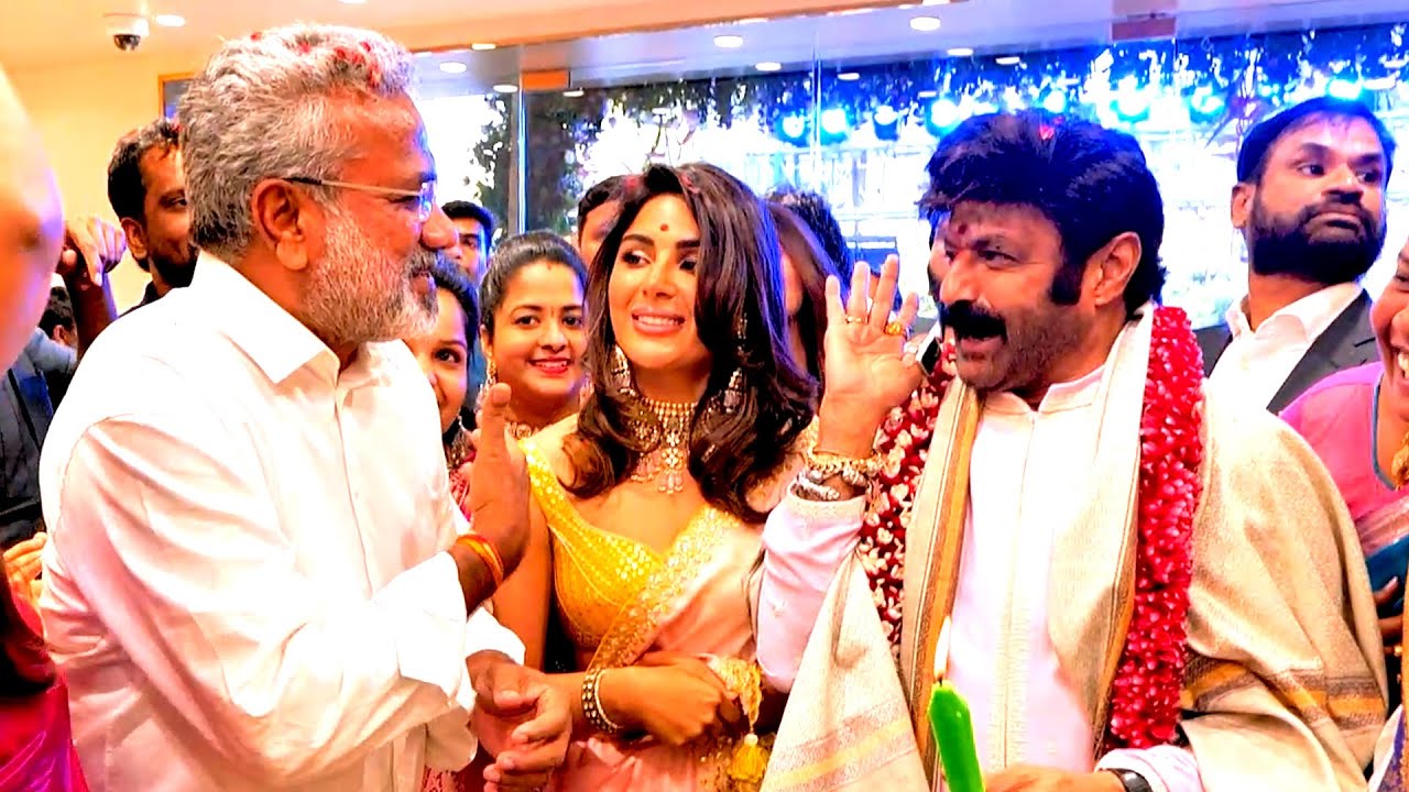 Balakrishna Opening Vega Jewellery New Store in Kakinada | Samyuktha Menon | Qube TV