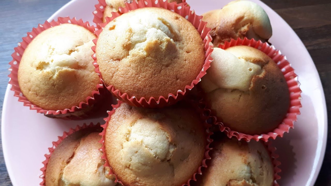 How to make condensed milk cupcakes.