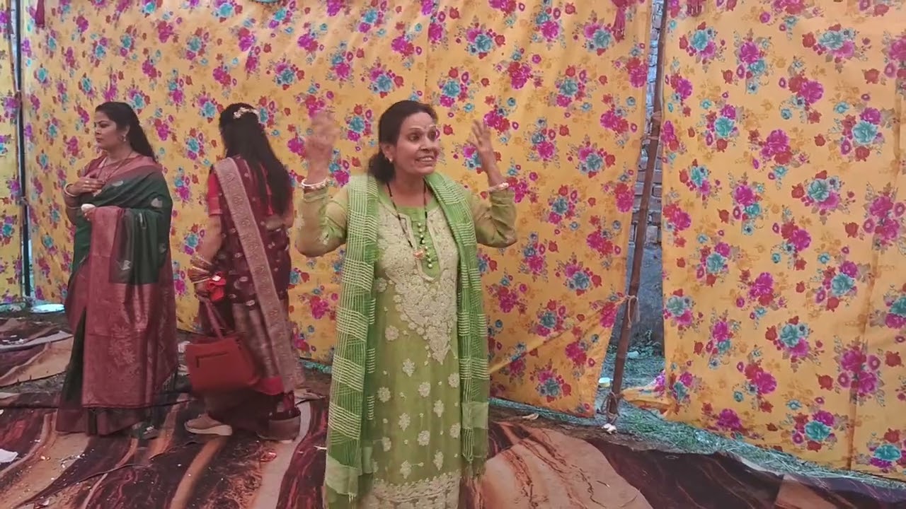 महिला मंडल की बात सविता की बेटी की जॉब लोको पायलट के लिए पार्टी रखी है उसमें परफॉर्म्स किया मैंने 💙💙