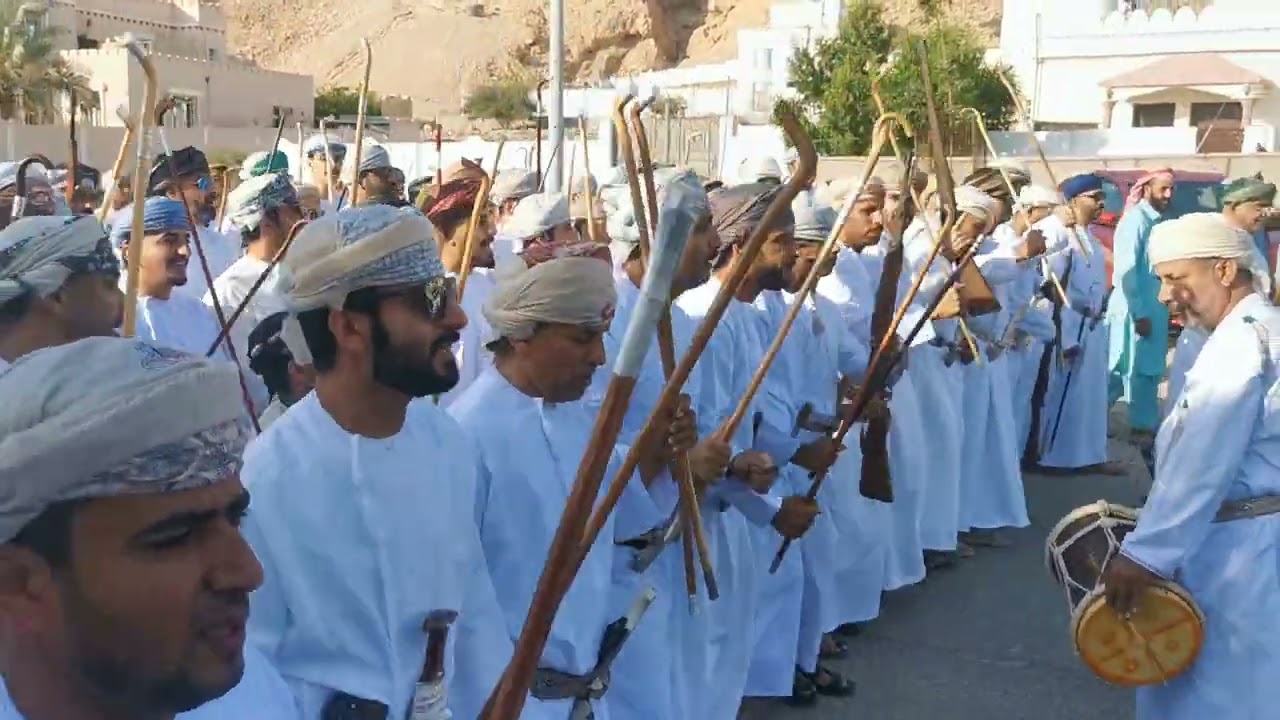 جنود عمان - شلة من التراث العماني في فن الرزحة العمانيه - مبارك نصيب الفارسي