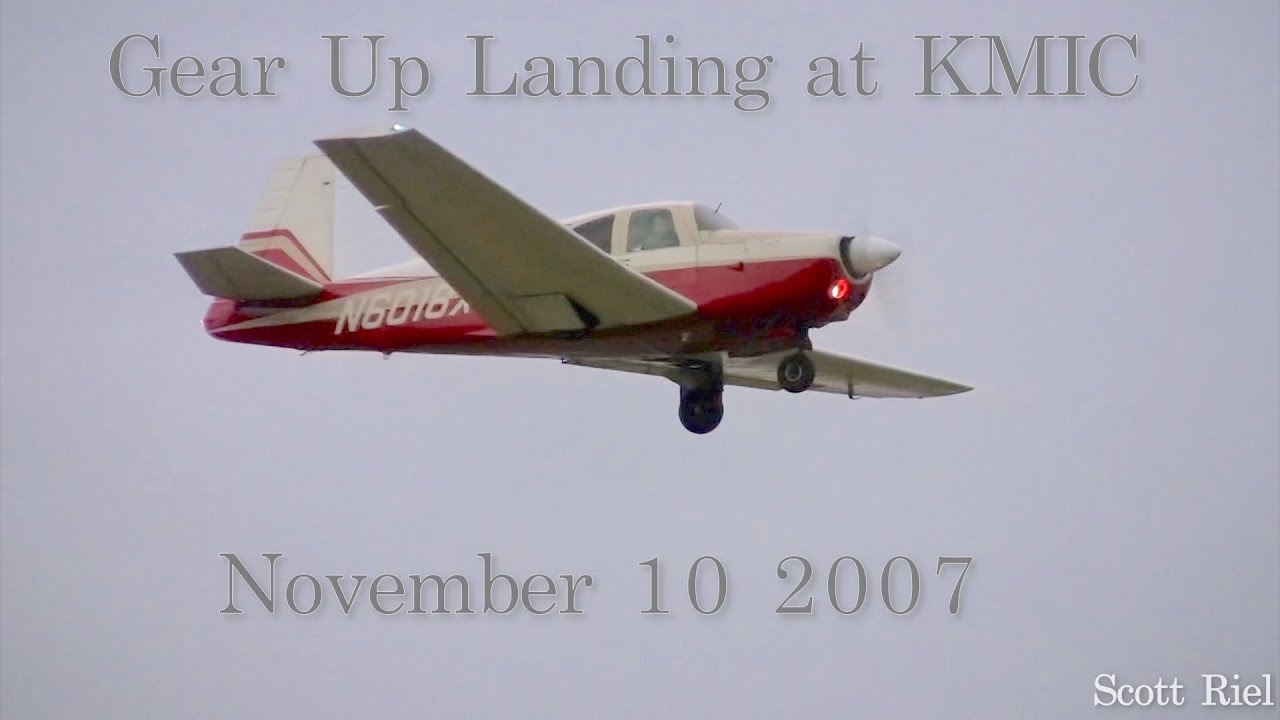 Plane Crash Gear Up Landing KMIC Crystal Airport November 10 2007 - N6018X 1960 Mooney M20A