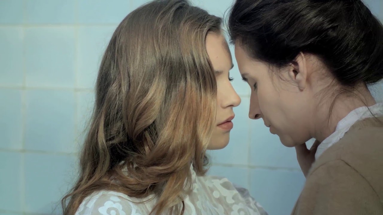 Piscina (Leandro Goddinho, 2016)