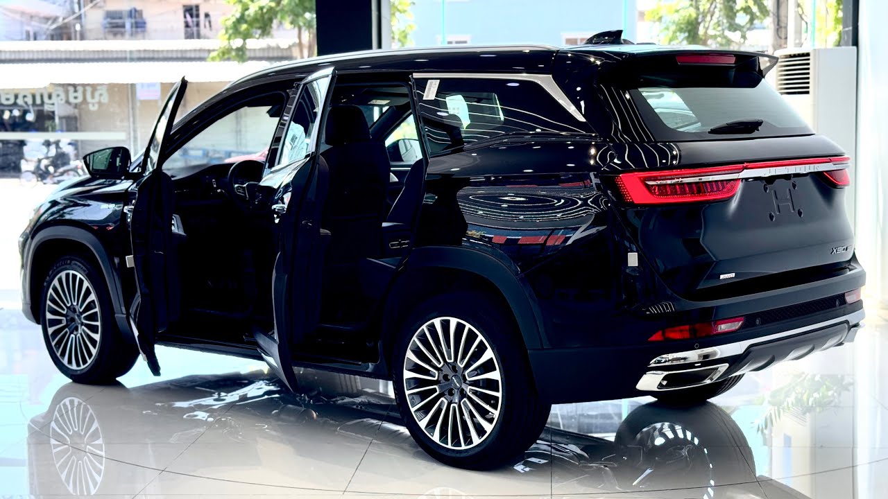 2025 Jetour X90 Plus Black Edition - Luxury 7 Seater SUV!
