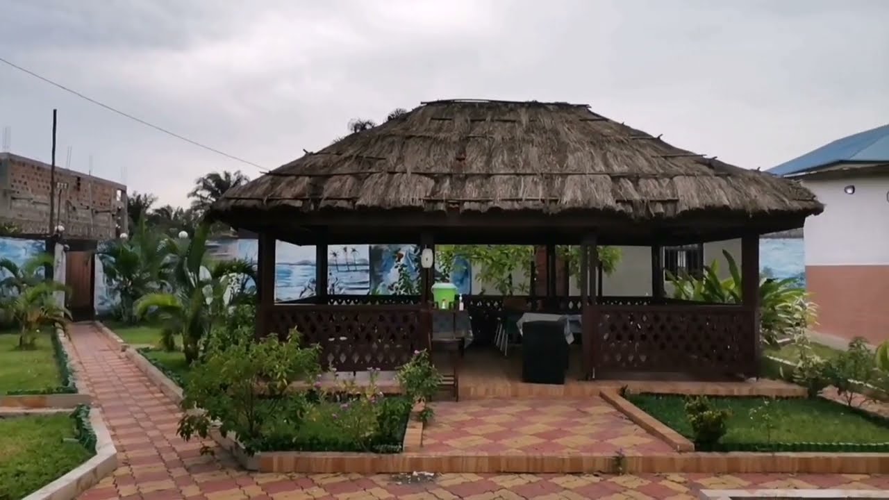 Restaurant chez Flore Kinkole: l'endroit est très propre