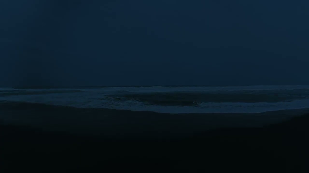 Fall Asleep Instantly: Soothing Waves for Restful Sleep 😴
