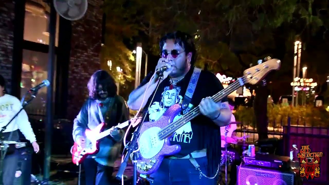 Claro de Luna (Live at Taverna Costera - The Red Seduction