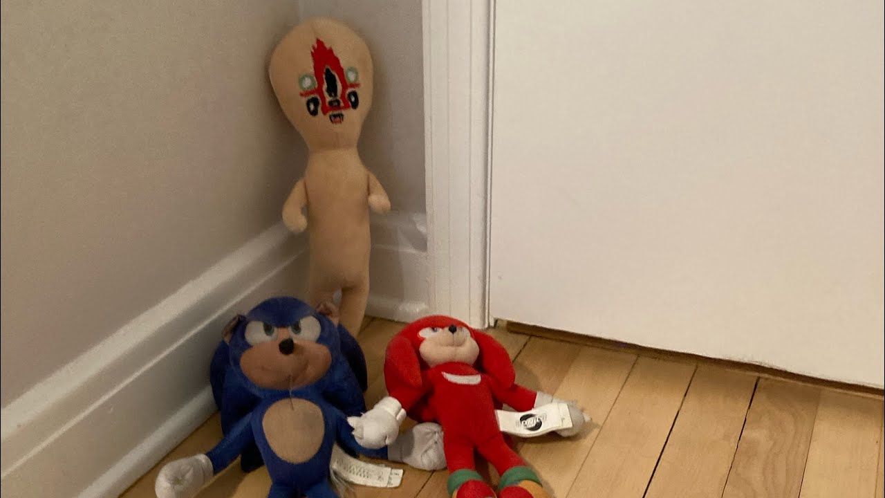 Sonic and Knuckles are playng scp 173 for real