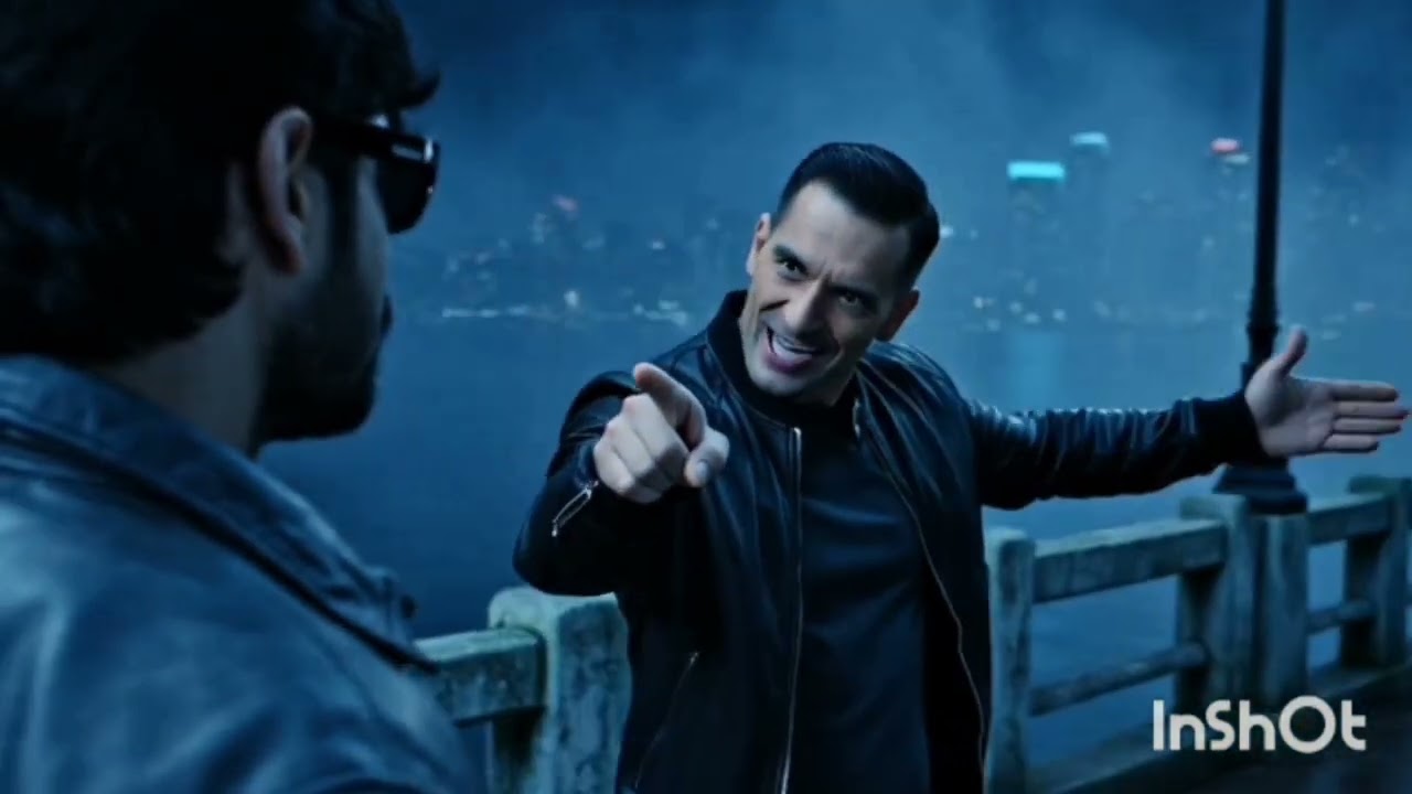 🔥 बीट 4 – ब्रिज एज मोमेंटगुंडा #7 हीरो को पीछे से धक्का देता है।हीरो रेलिंग पर लटक जाता है 😱कैमरा