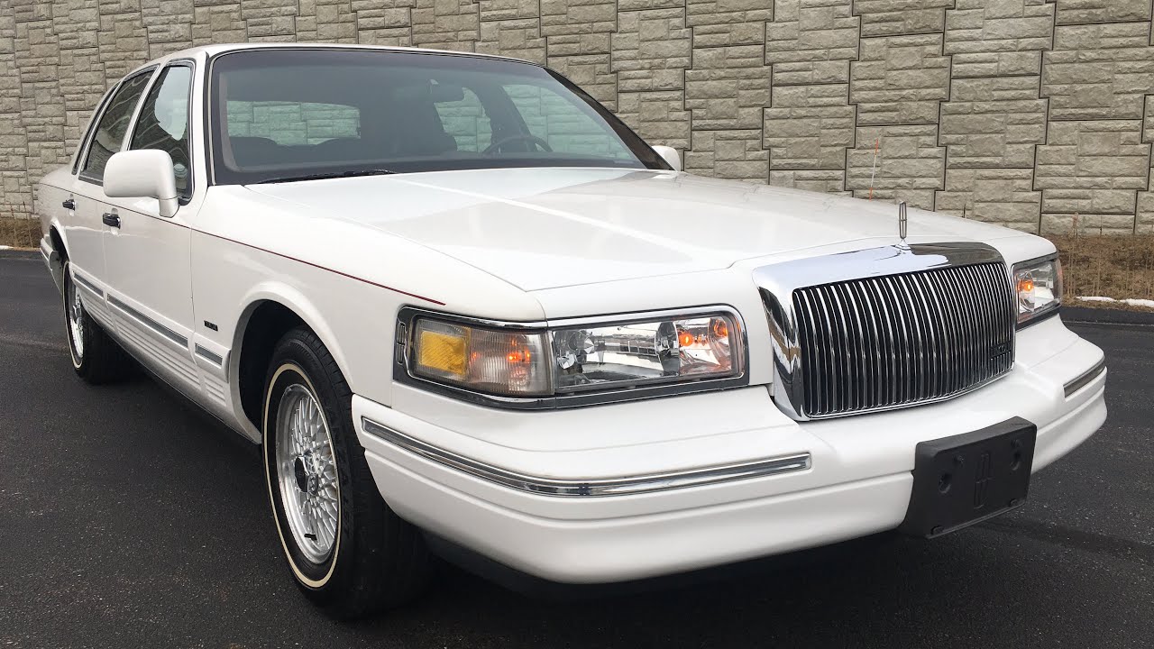 1995 Lincoln Town Car Signature Series 60k For Sale By Specialty Motor Cars