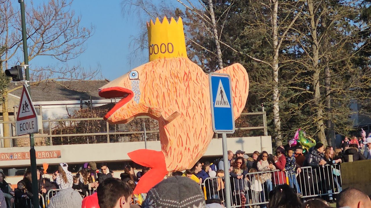 39ème Carnaval d'Estavayer 2023: Concert des Guggen, Grand Cortège et mise à feu de la Perche