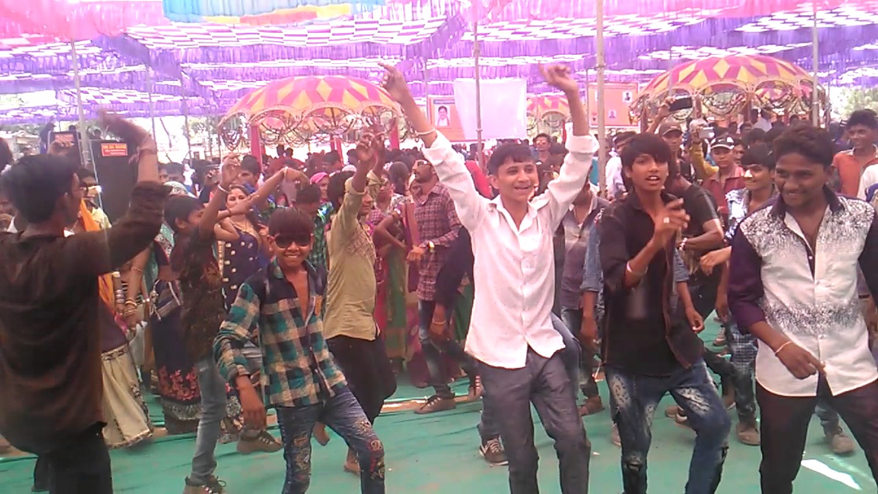 Thakor samaj samuhlagnostav enjoying
