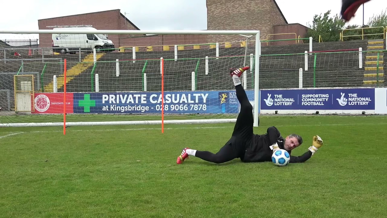 Goalkeeper Training Session 4 | Warm up, Feetwork, Handling, Coordination, Diving