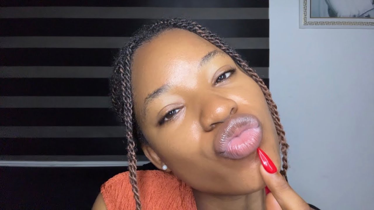 Gum Chewing and Whispering (ASMR) ✨