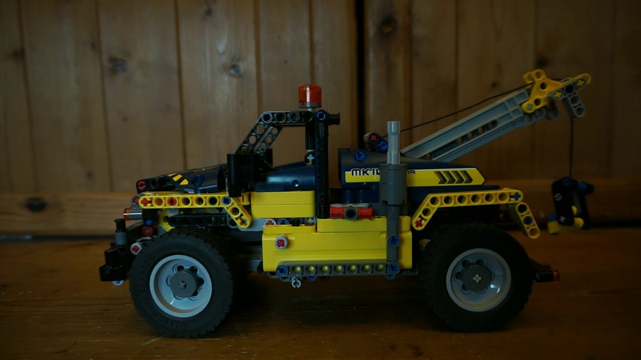 LEGO Technic Tow Truck 42079 B Model Review