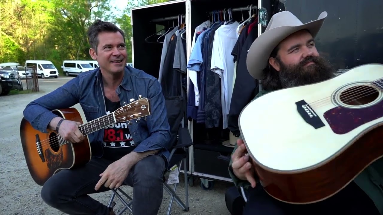 Old Crow Medicine Show ft. Willie Watson on Meeting Doc Watson | Gallagher Guitar Co.