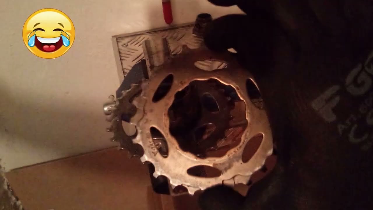 Smontaggio Corone-pignoni Ruotalibera / Freewheel Cogs Disassembling (Shimano MF-HG20)