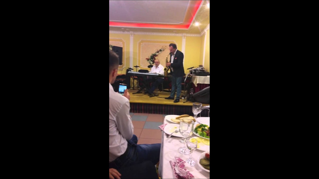 Florin Tarata Muzicantilor 2016 din Сernauti Restaurant 