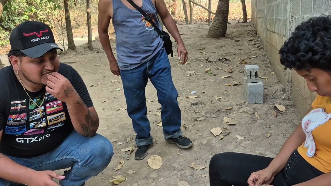 DOÑA VICKY volvió hablar mal de la mamá de NENON ella se pone a llorar
