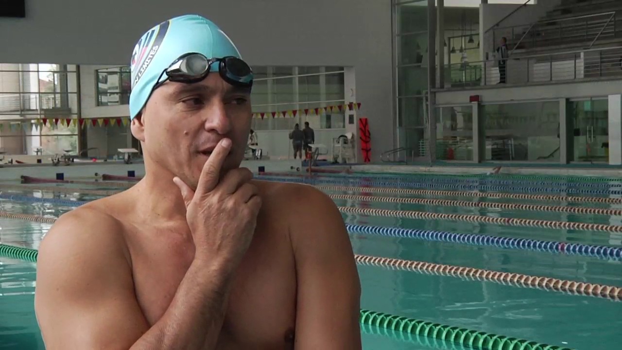 La historia de Moisés Fuentes García, nadador paralímpico.