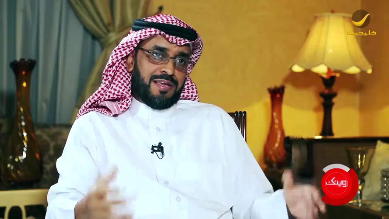 مرحوم المرحوم يحكي قصة حصار جمهور الهلال لأتوبيس النصر وكيف كادوا يفتكون بهم في هذا اليوم