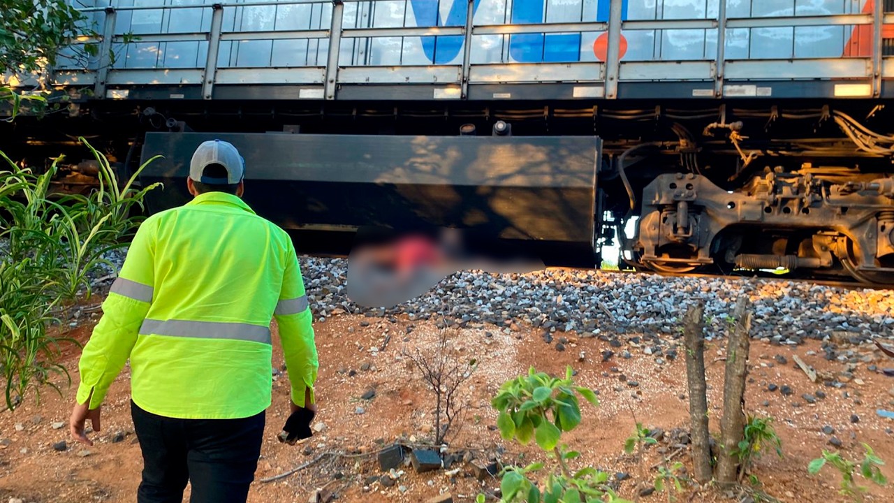 Com sintomas de embriaguez homem se assusta e fica ferido as margens da linha férrea em Patrocínio